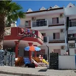Ξενοδοχείο με διαμερίσματα Kaan 3*